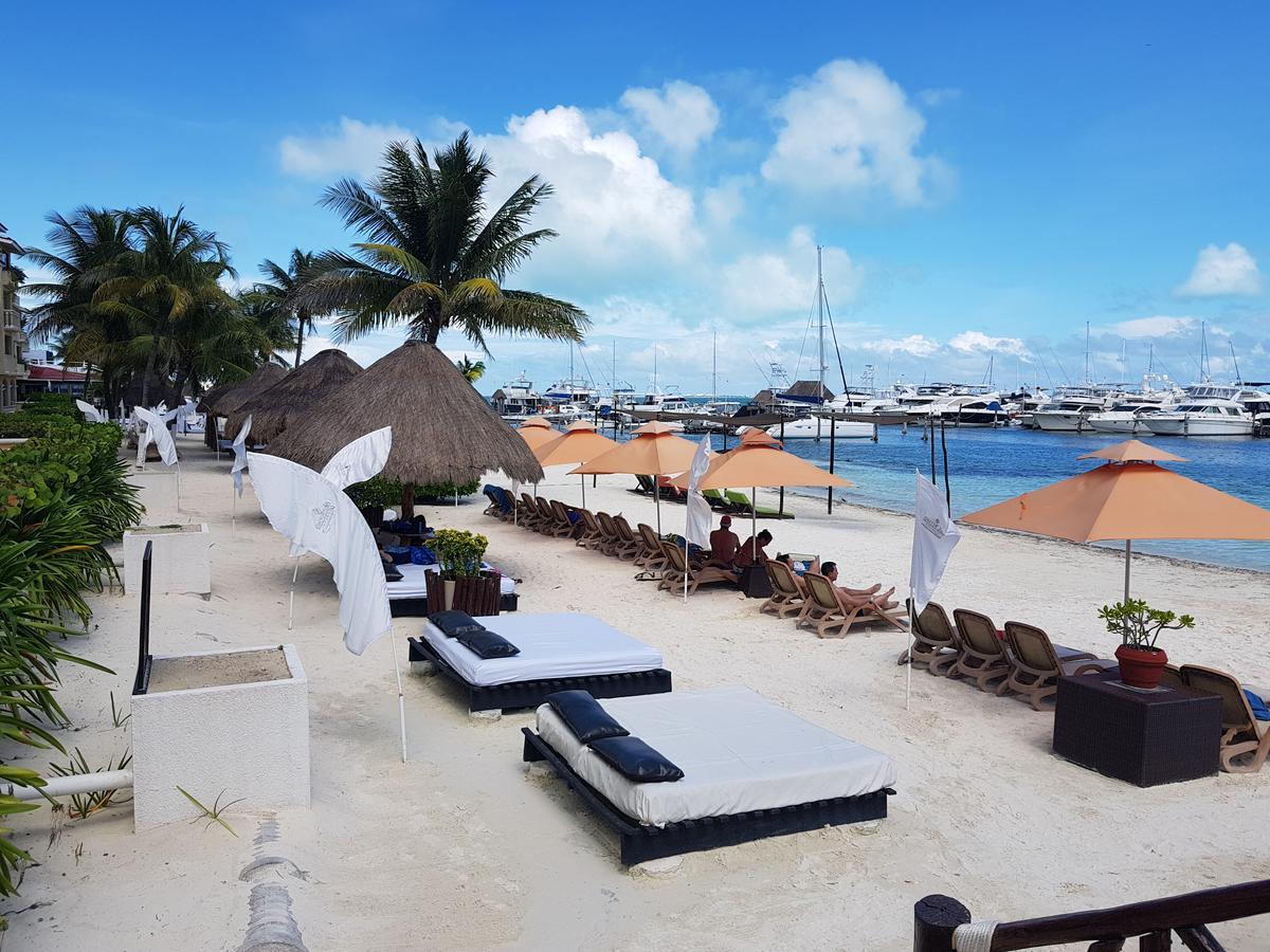 Suite frente al Mar Cancún Exterior foto