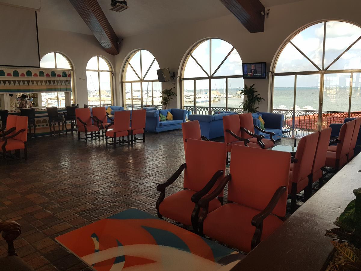 Suite frente al Mar Cancún Exterior foto