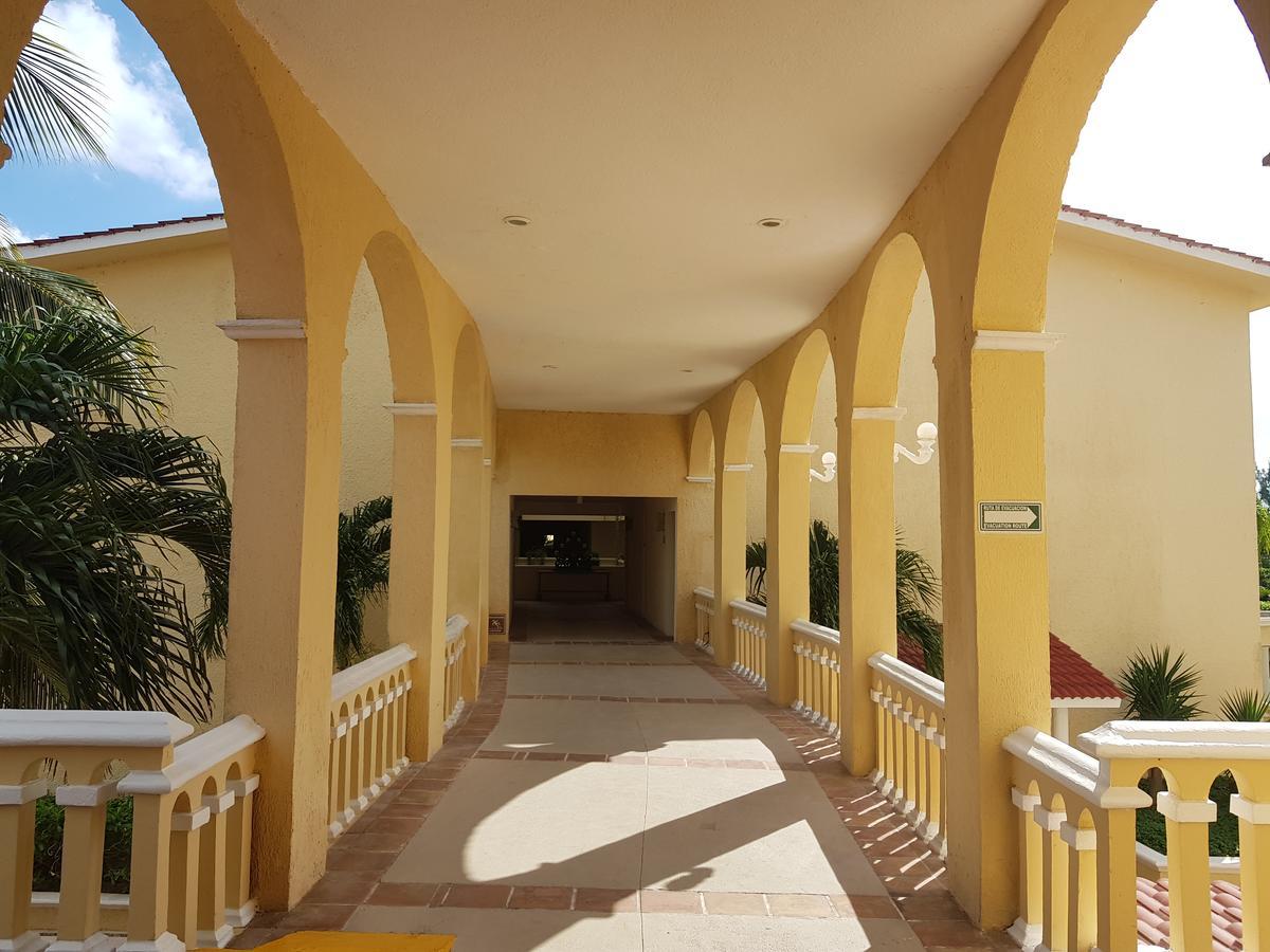 Suite frente al Mar Cancún Exterior foto