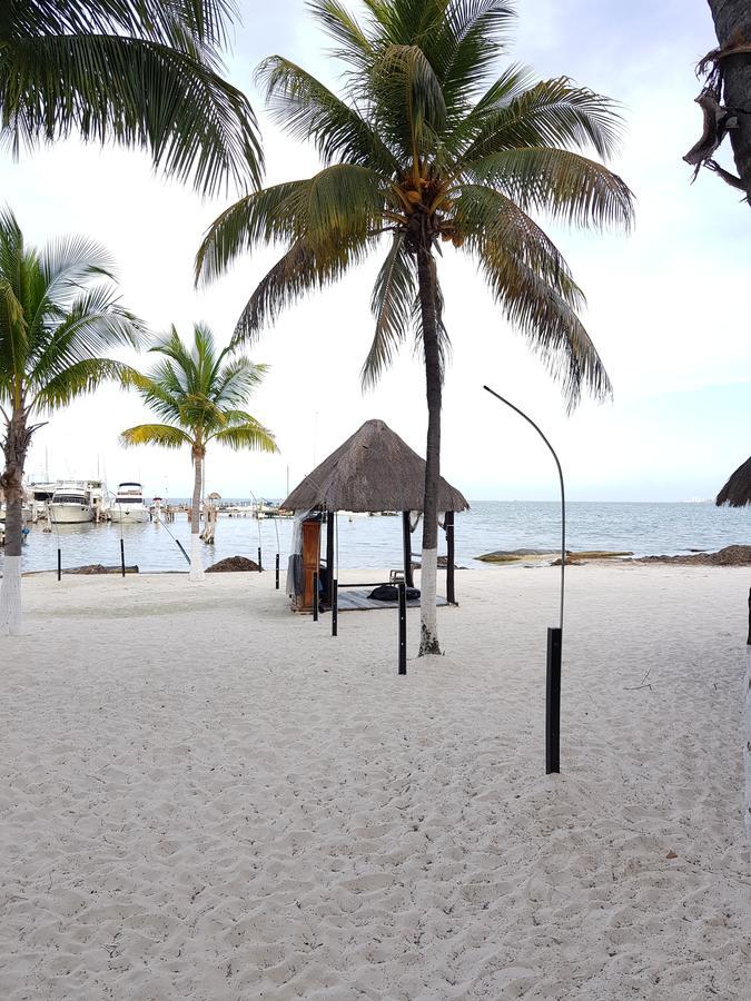 Suite frente al Mar Cancún Exterior foto